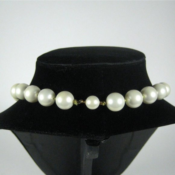 Imitation Pearl Beaded Necklace 32 inch Vintage 1960 1950 MOD MCM Strand - Picture 8 of 9